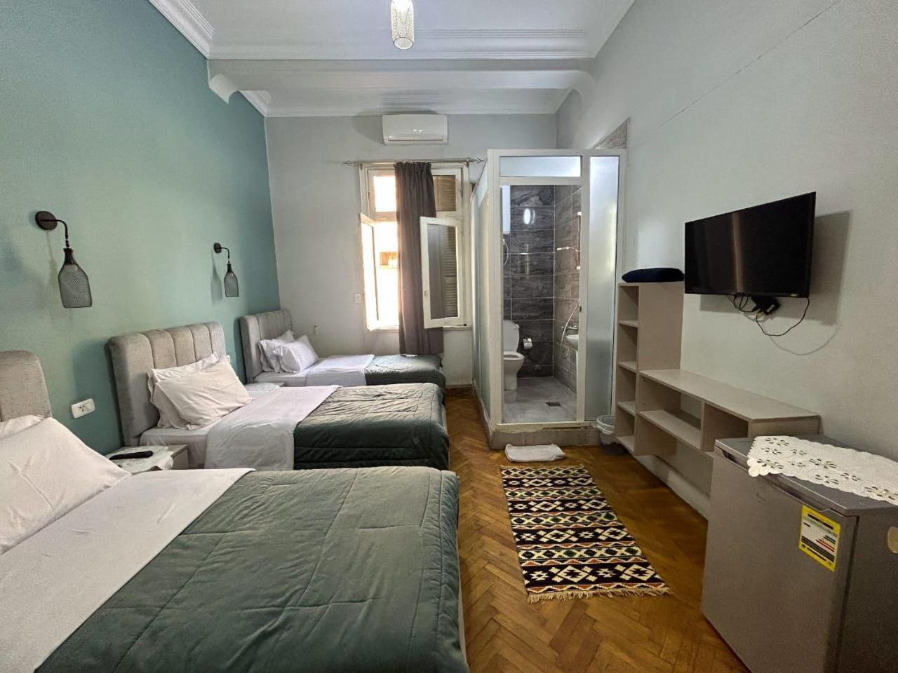 Cheers Hostel Kair